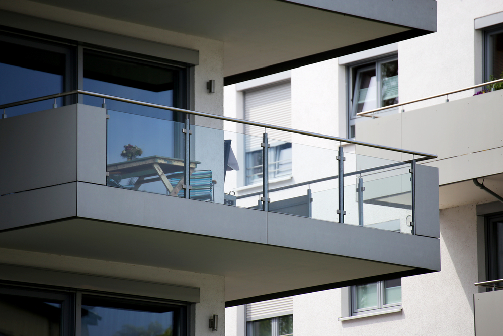 Welche Gießtechnik ist am besten für einen Balkon?